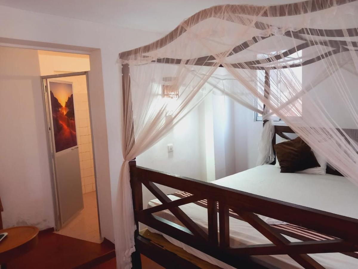 Blue Horizon Beach Hotel แทนกาลเล ภายนอก รูปภาพ