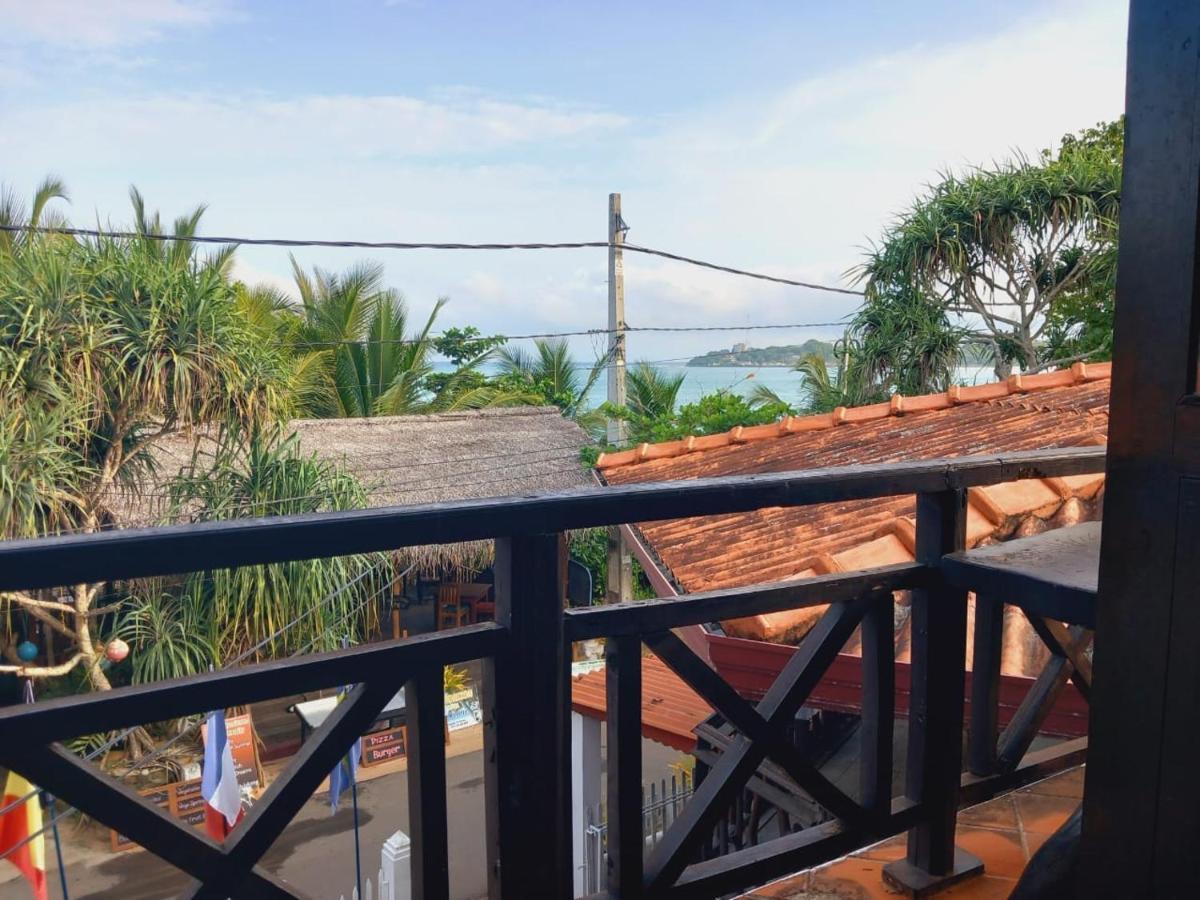 Blue Horizon Beach Hotel แทนกาลเล ภายนอก รูปภาพ