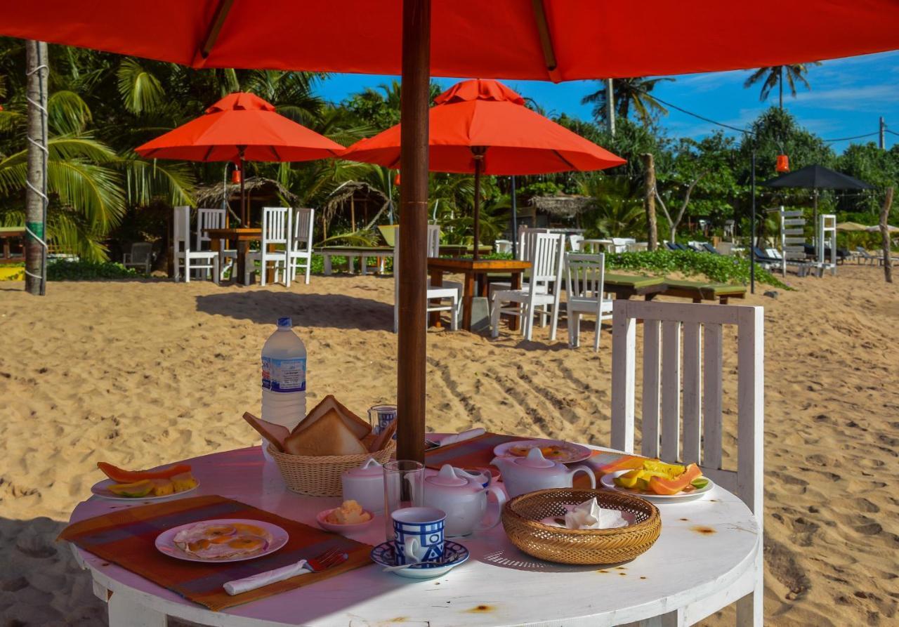 Blue Horizon Beach Hotel แทนกาลเล ภายนอก รูปภาพ